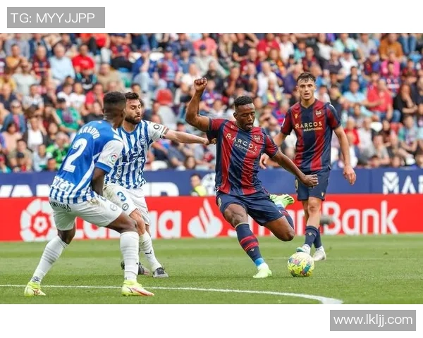 皇家马德里与阿拉维斯精彩对决视频直播全程回顾与分析